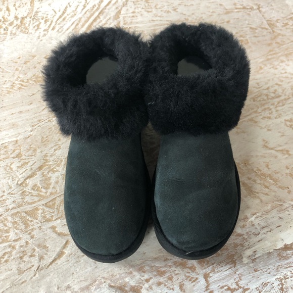 Ugg classic mini fluff genuine shearling bootie - Picture 4 of 6